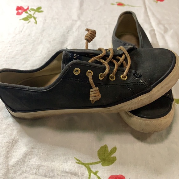 Sperry slip on sneaker - Picture 2 of 8